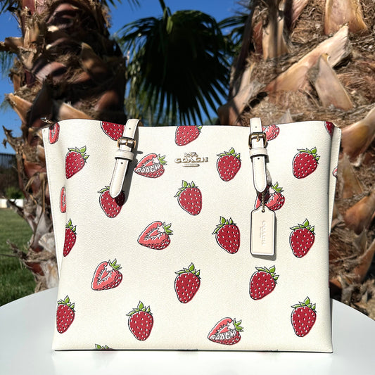 Strawberry Mollie Tote Bag